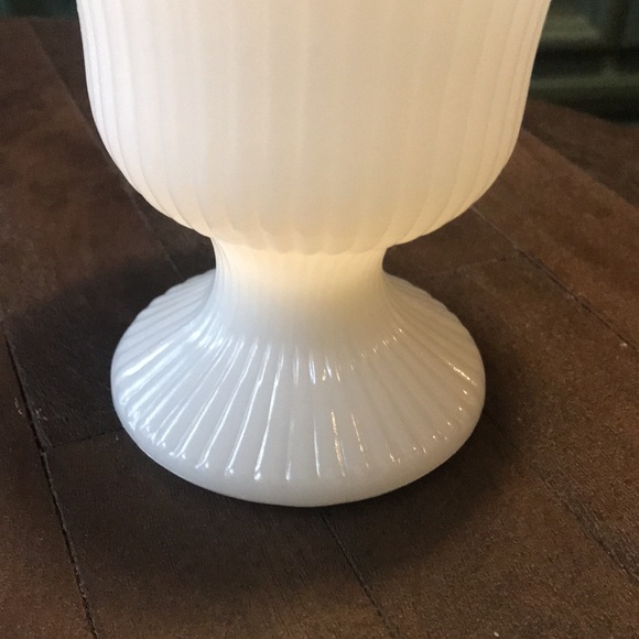 VINTAGE Milk Glass Vase Goblet - Picture 2 of 8